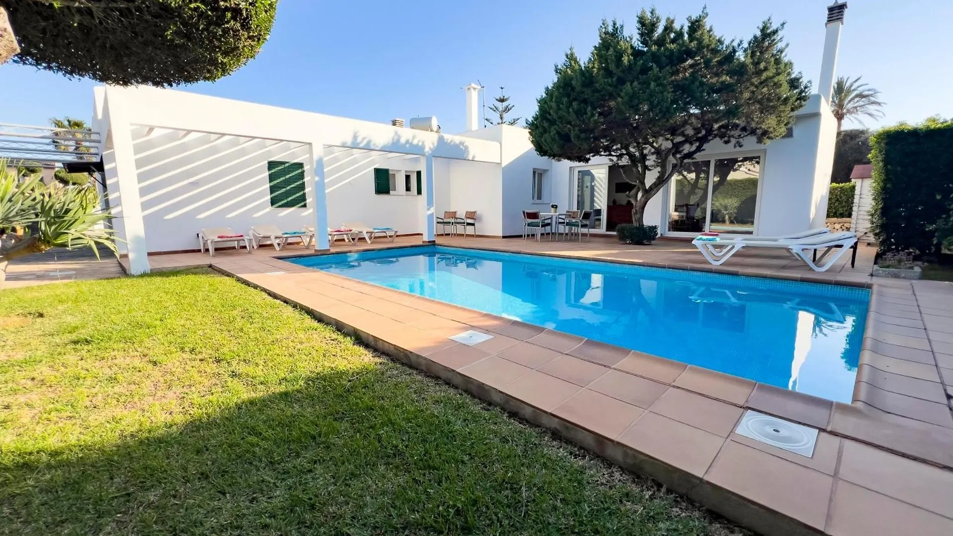 Villa Savina كالا إن بلانيس
